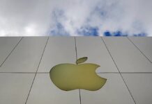 Miliony iPhonů napadených novou zranitelností „DarkSword“: Krádež dat během několika sekund