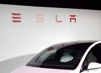 Tesla прекращает производство Model S/X, делая ставку на роботакси и ИИ