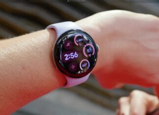 Buceador encuentra Pixel Watch 5 en el fondo del océano