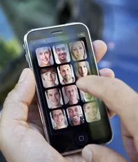 eBuddy: Menggabungkan Beberapa IM dan Akun Sosial